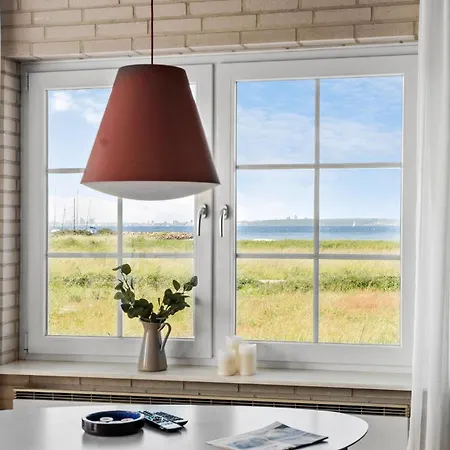 Holiday home Stunning In With Kitchen *