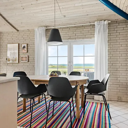 Stunning In With Kitchen *