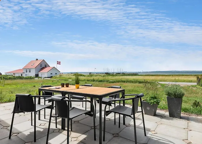 Holiday home Stunning In With Kitchen *